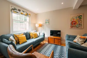 Cleve Cottage by inspirestays-com - Image 5