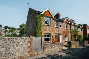 Cleve Cottage by inspirestays-com - Image 2