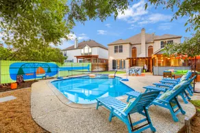 The Painted Paddle Pool Hottub Pickleball Court - Image 2