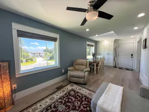 Stay Cozy: Perfect location near UWF - Image 3