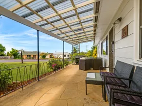 Batehaven Coastal Home Near Corrigans Beach - Image 2