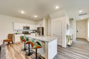 Screened Patio: Townhome 3 Mi to Dtwn Wilson! - Image 2