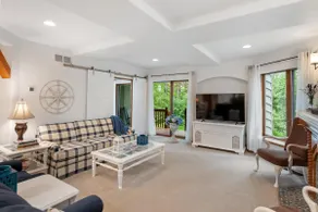 Cute Condo on Round Lake in Petoskey - Image 2