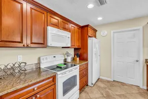 Gulf Gate Dream 2bd 2ba Htd Pool Beaches Shopping - Image 5