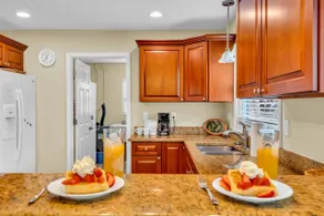 Gulf Gate Dream 2bd 2ba Htd Pool Beaches Shopping - Image 3
