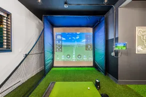 Pocono Speak Easy Hot Tub Golf Simulator 1920 Bar - Image 3