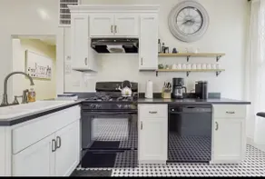 Lilac Victorian Downstairs-Spacious Apartment - Image 4