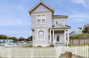 Lilac Victorian Downstairs-Spacious Apartment - Image 2