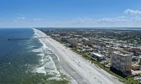 Oceanfront Condo w Pool | Good Morning Rentals - Image 3