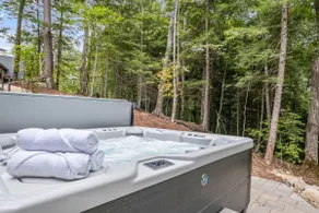 Steps to Loon Quad - Hot Tub, Peloton, Pets Ok - Image 2