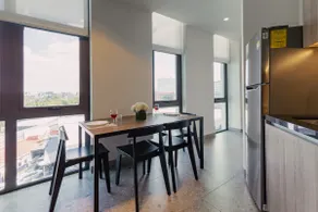 Urban 1BR Apt w/ AC & Skyline Views - VIATO HOMES - Image 5