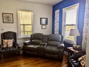 Private, close to Roanoke, Clifton, local owner, - Image 2