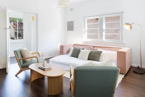The Heri | Charming 2BR Glebe Retreat with Parking - Image 2
