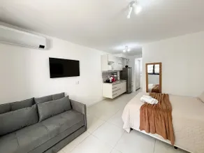 Magnificent Central Studio | Style + Comfort - Image 2