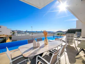 Charmant appartement de vacances entièrement équipé avec piscine privée, jardin et terrasse - Image 5