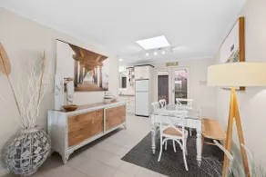 Central Barwon Beach Unit - Image 2