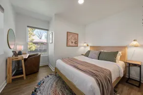 Stunning 2 BR - Parking and Walk to Park - Image 3