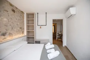 Besalú Pont Vell Apartment - Image 2