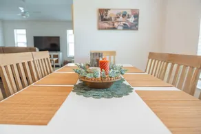Brand New Designer Home - 5 minutes from East Port - Image 4