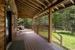 Lakes & Leisure! Spacious Berkshire Getaway - Image 4