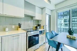 StayToronto - Skyline View 2BR Sleeps 6 Near Eaton - Image 3