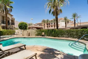 Designer Desert Condo! PoolHot Tub Dogs Welcome! - Image 5
