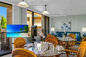Tropical Oceanfront getaway awaits - Image 5