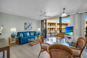 Tropical Oceanfront getaway awaits - Image 4