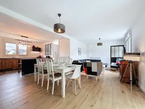 Nice house, veranda and garden for 6 people - Image 2