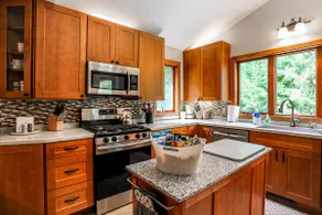 Wooded Retreat on 5 Acres: 6 Mi to Edinboro Lake! - Image 4