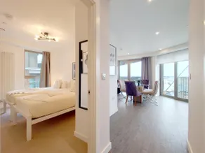 Deluxe three bedroom Apartment by London ExCeL Stays - Image 5