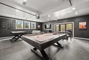 Luxe Stay at Ember Lodge, Zion - Image 5