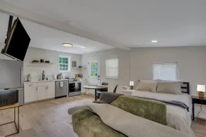 Cypress Cottage - Cozy Lake Getaway - Image 3