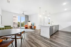 Two-Bedroom Apartment w/ Balcony: Bright & Spaciou - Image 2