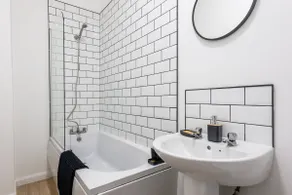 2 BR Home Perfect for Short and Long Term Stay - Image 4
