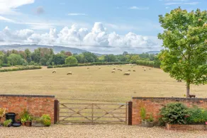 Maple Cottage - Rural Charm & Cotswold Views - Image 5