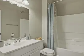 New! Modern Stay Across from UNC-P | Pool & Gym! - Image 5