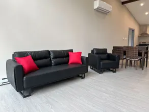 3-bedroom Lakefront Villa #5 - Image 4