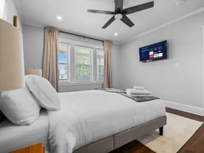 Roxbury 3BR | Sleeps 8 + Free Parking - Image 2