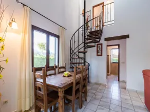 Ibipozoz Bungalow with shared pool - Image 3