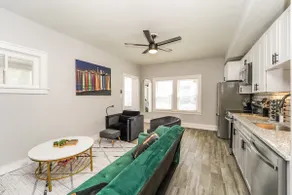 Modern 3 Bedroom Near Downtown, I-90 & Lake Erie - Image 5