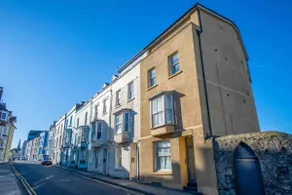 The Nook North Beach - 1 Bedroom Apartment - Tenby - Image 2