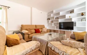 Gorgeous home in Atarfe - Image 4