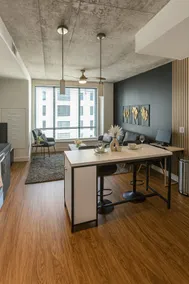 Bright 2BR Apt Pool, Gym Walkable Area - Image 4