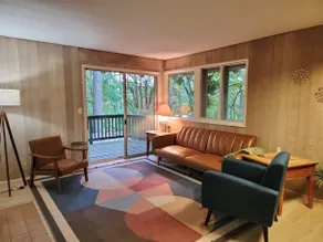 The Crest House- a forested retreat - Image 3