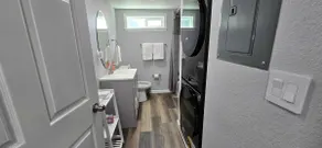 Charming 1BRUnit|Near Memorial Hosp, Parks & Shops - Image 5