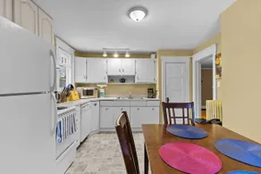 Midstream Modern 2BR Wi-Fi Parking - Image 2