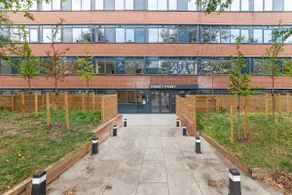 Modern 1 Bed Apartment with Garden in Gravesend - Image 5
