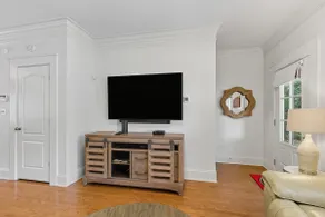 The Dearing Residence - Close To Downtown! - Image 5