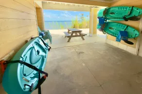 Pelican's Perch: Kayaks, Views & More! - Image 3